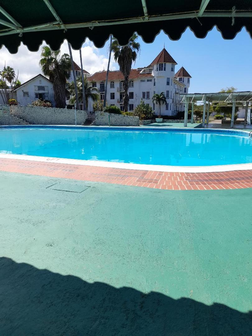 Sea Castles La Vue Lejlighed Montego Bay Eksteriør billede